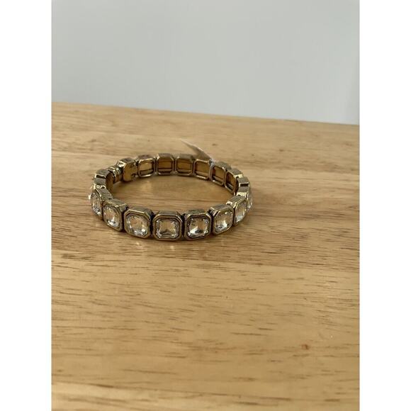Dress Barn Bracelet Gold Tone Crystal Rhinestone Stone Bangle Magnetic Clasp - Picture 7 of 8